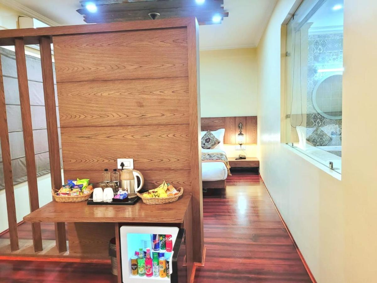Hotel Green Rooms, Vintage Luxury Near Dal Lake Srīnagar Exterior foto